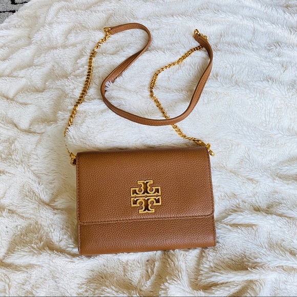 New!Tory Burch Britten Wallet on chain (removable) - Picture 4 of 8